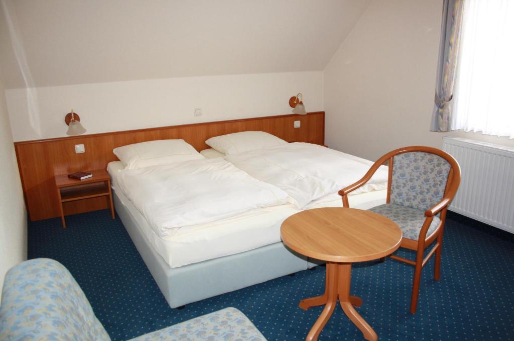 Hotel Zur Waage Bad Muenstereifel Extérieur photo